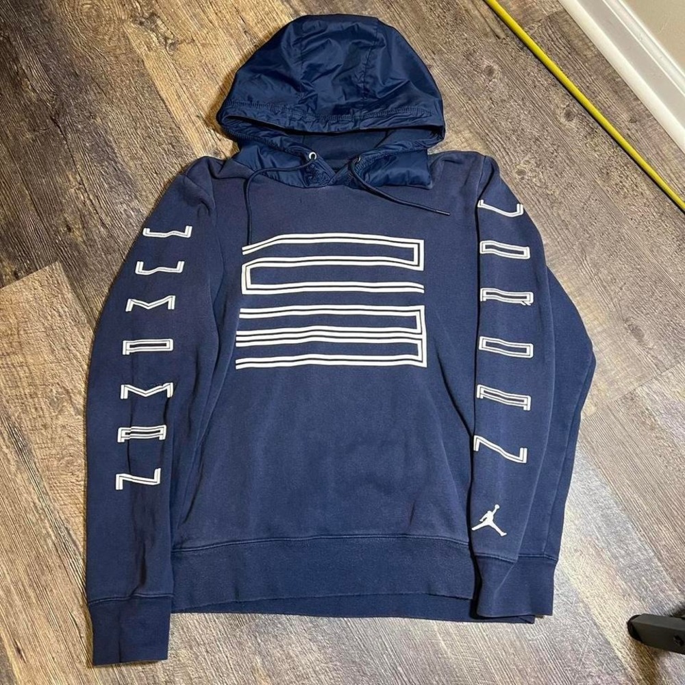 Nike Jordan 11 win like 82 hoodie  Size medium